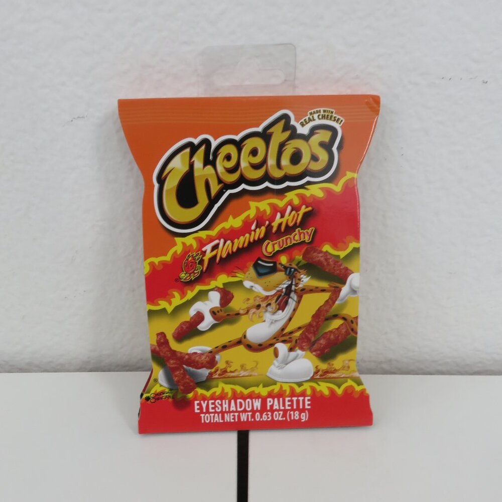 (#S-1) Cheetos Flamin Hot Crunchy Eyeshadow Palette
